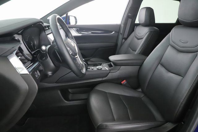Used 2025 Cadillac XT5 Premium Luxury image 16
