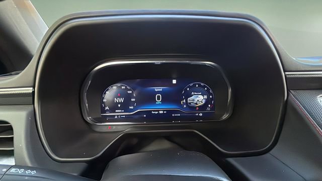 Used 2024 Chevrolet Suburban RST w/ Luxury Package AWD/4WD image 15