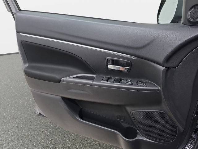 Used 2024 Mitsubishi Outlander Sport ES AWD/4WD image 27