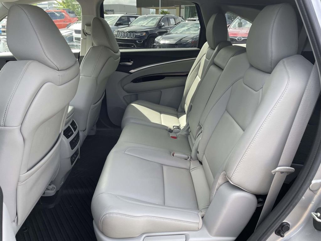 Used 2018 Acura MDX FWD image 3
