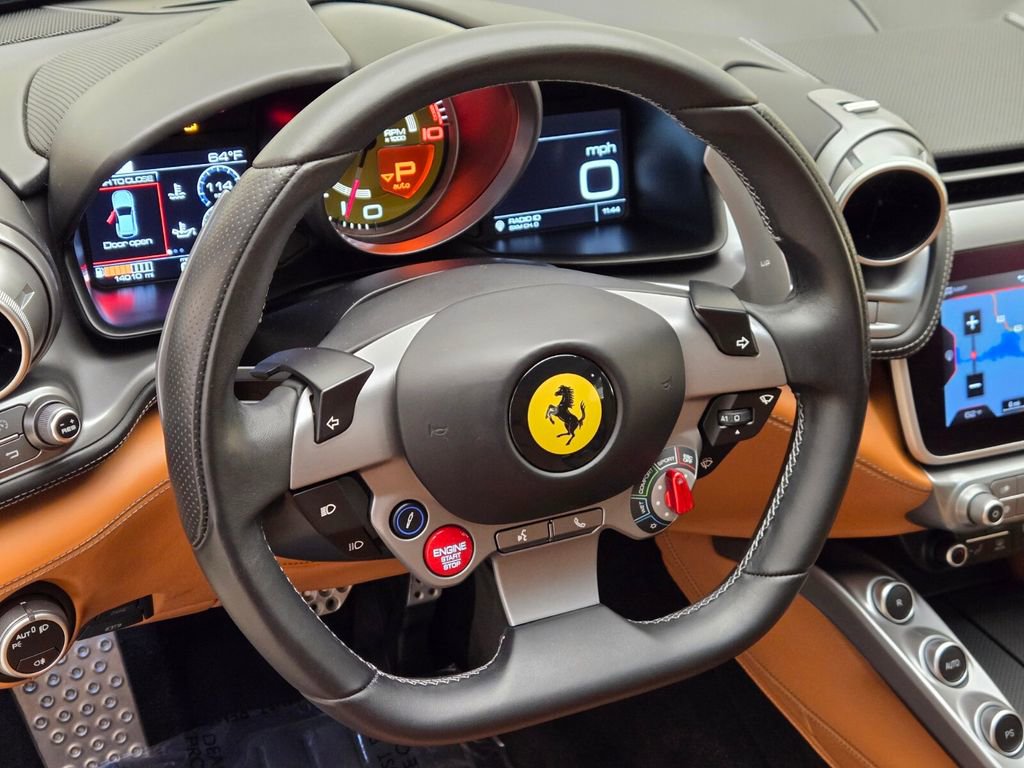 Used 2017 Ferrari GTC4Lusso AWD/4WD image 39