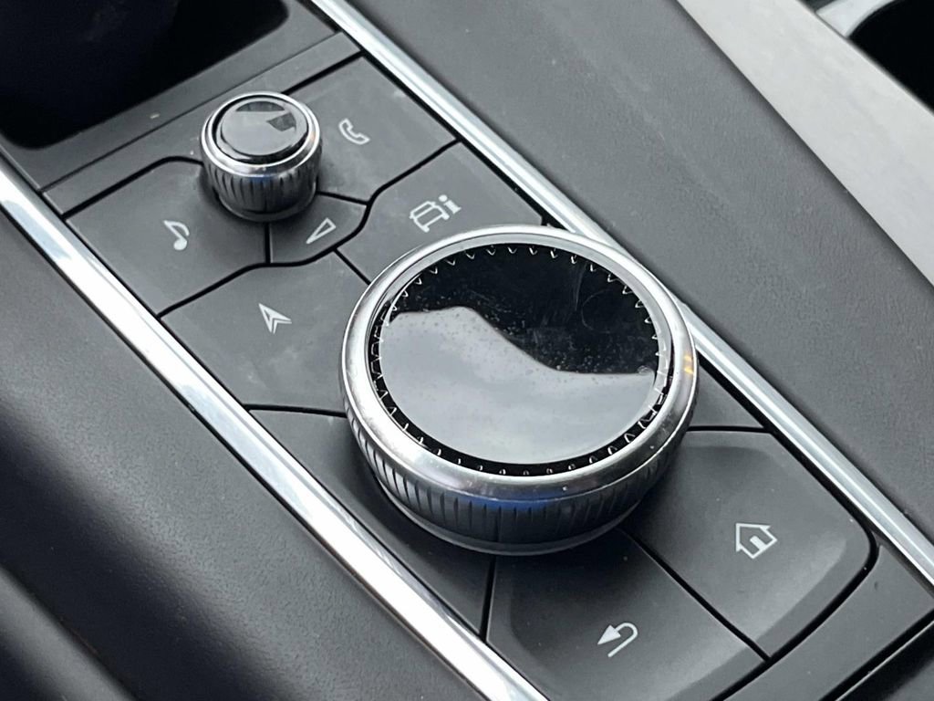 Certified 2024 Cadillac Escalade Sport Platinum w/ Heavy-Duty Trailer Package image 38