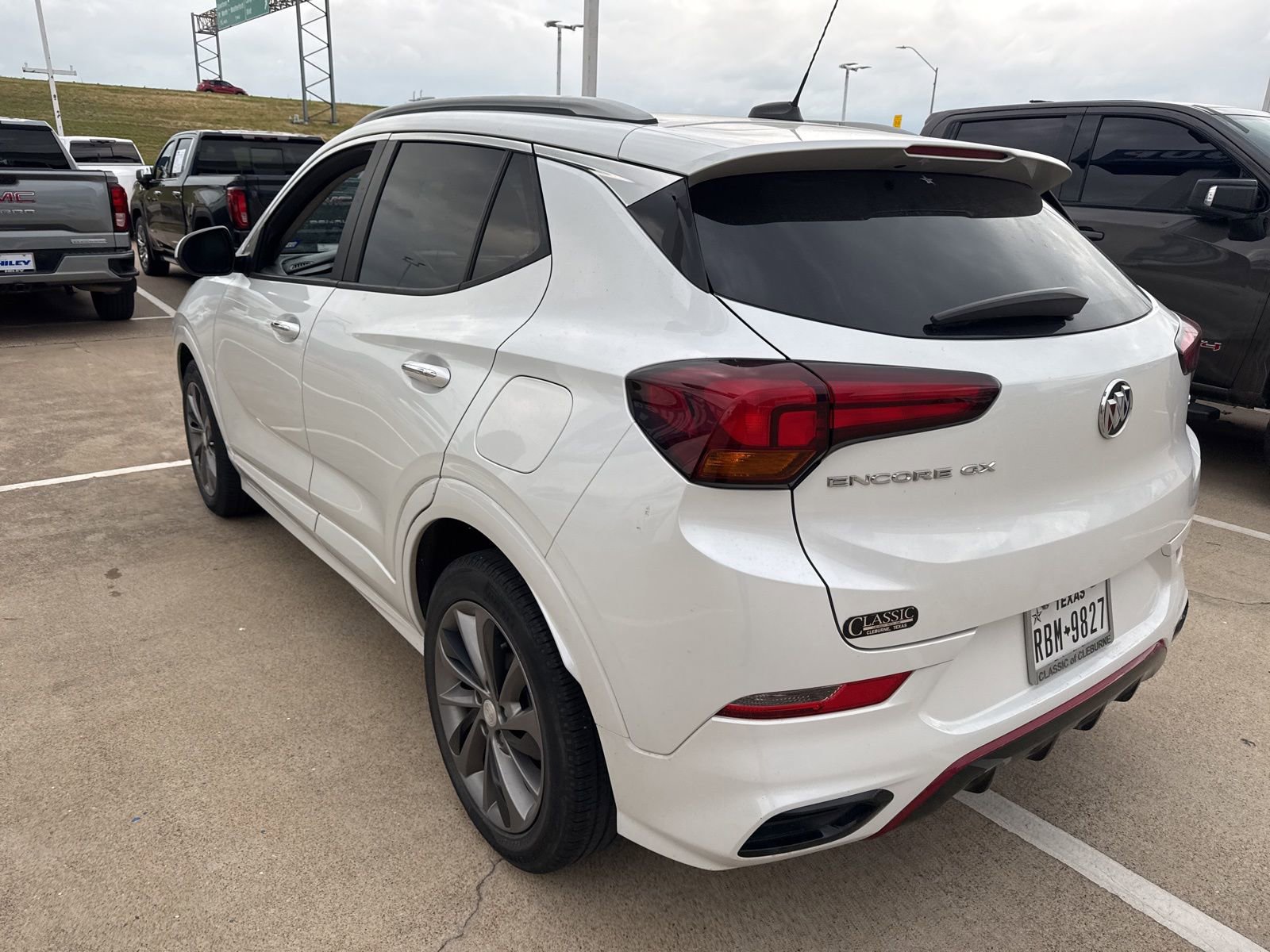 Used 2021 Buick Encore GX Preferred w/ Sport Touring Package image 7