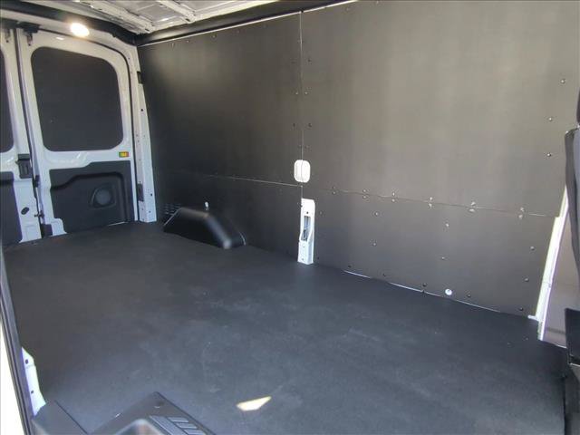New 2026 Ford Transit 250 148 Medium Roof w/ Load Area Protection Package RWD image 15