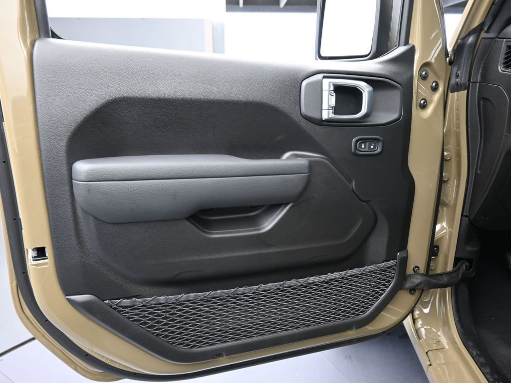 New 2026 Jeep Gladiator Sport AWD/4WD image 15