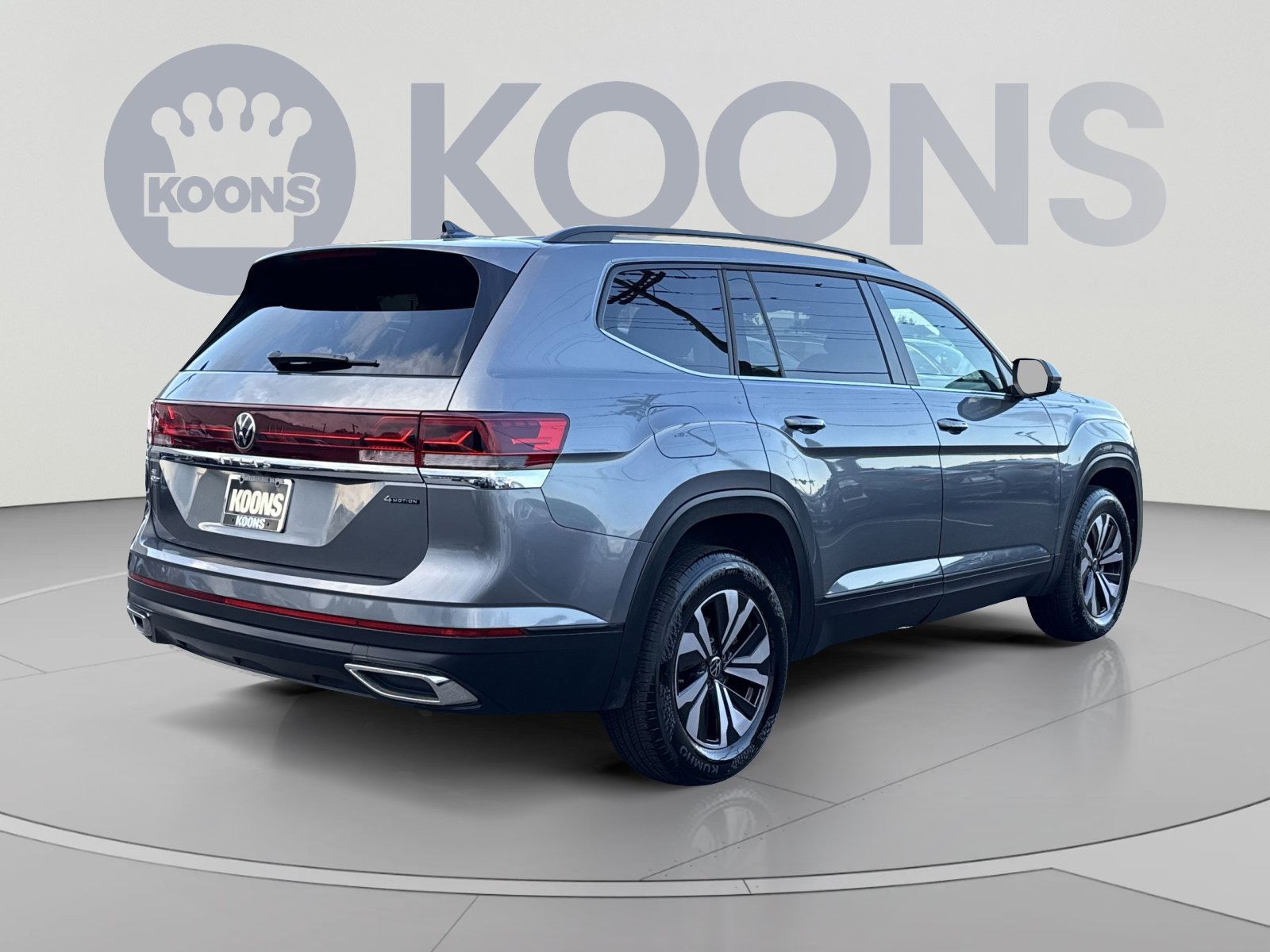 Used 2024 Volkswagen Atlas SE AWD/4WD image 7