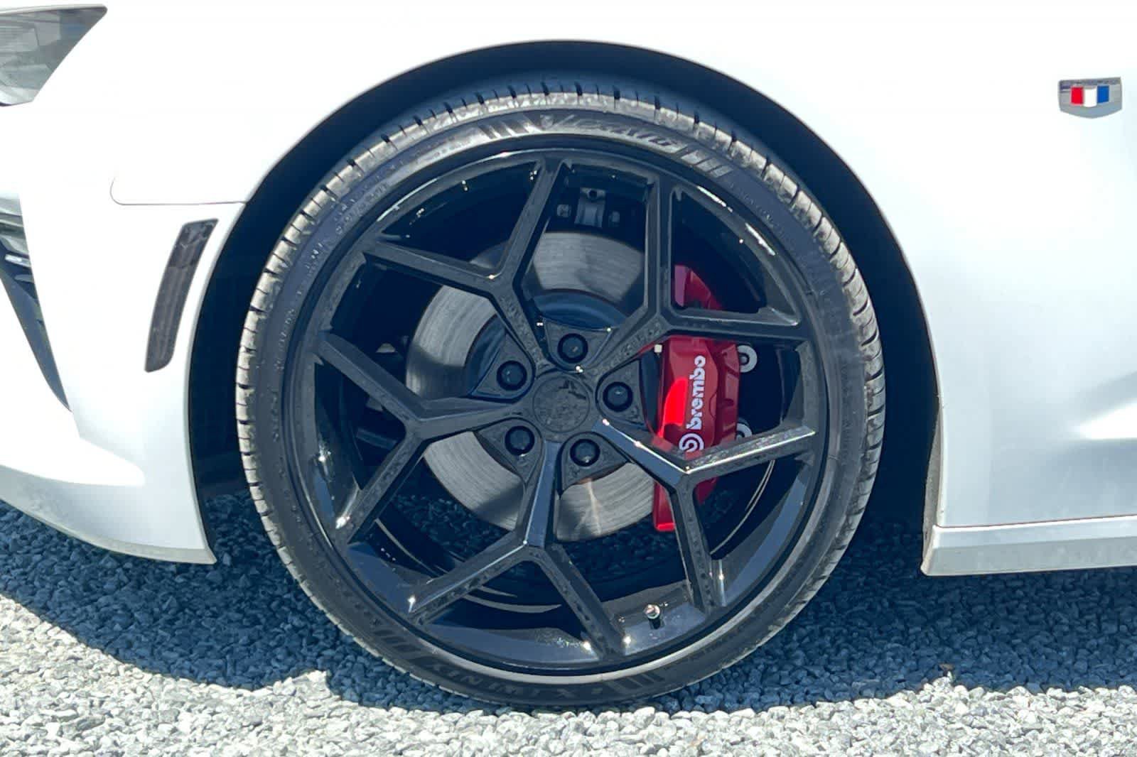 Used 2016 Chevrolet Camaro SS RWD image 37