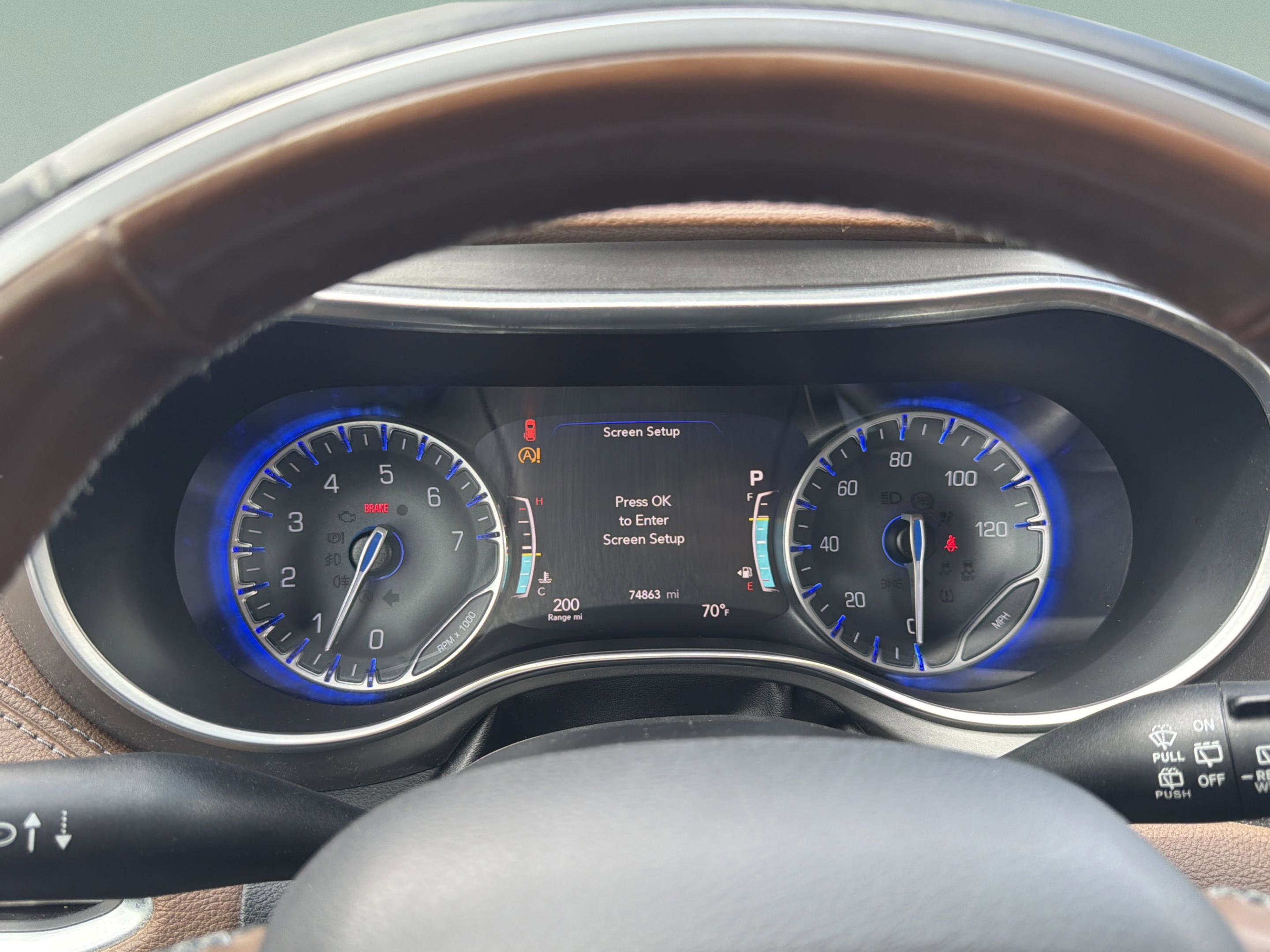 Used 2019 Chrysler Pacifica Limited FWD image 16
