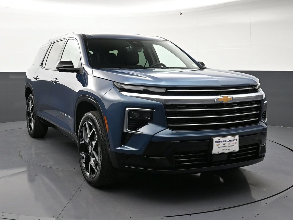 Used 2026 Chevrolet Traverse High Country AWD/4WD image 7