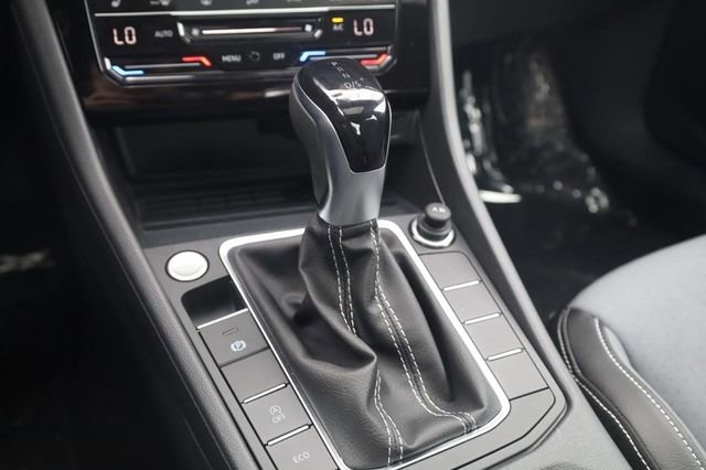New 2026 Volkswagen Jetta SE image 18