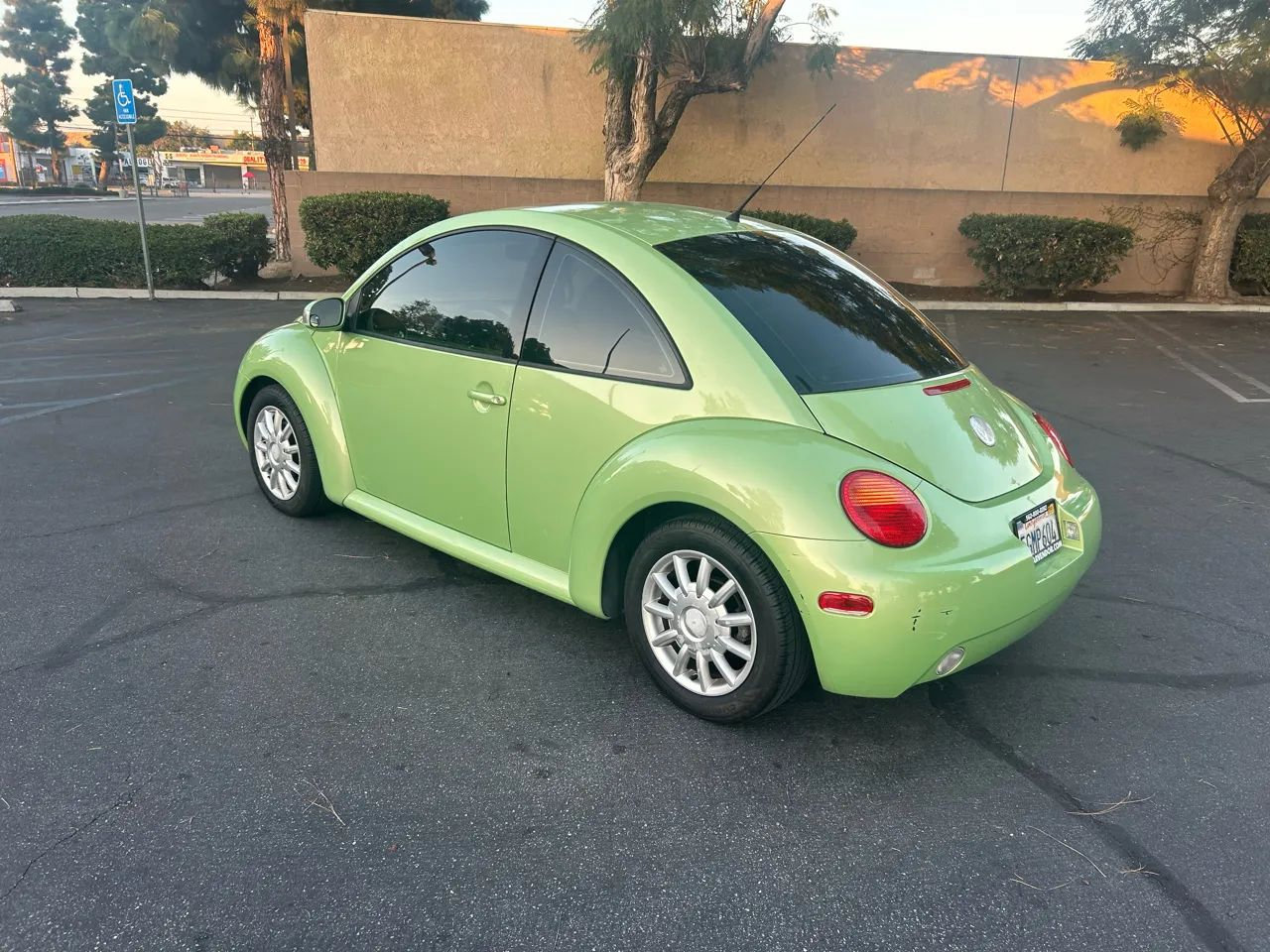 Used 2004 Volkswagen Beetle GLS image 7