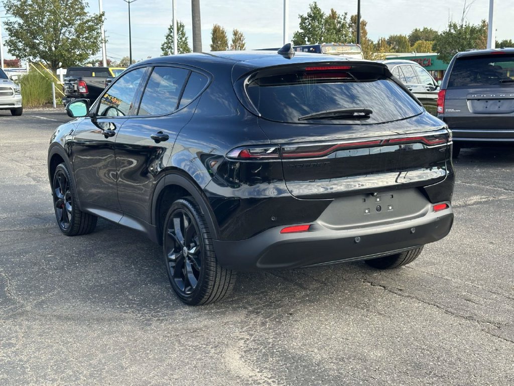 Used 2023 Dodge Hornet GT w/ Cold Weather Group AWD/4WD image 6