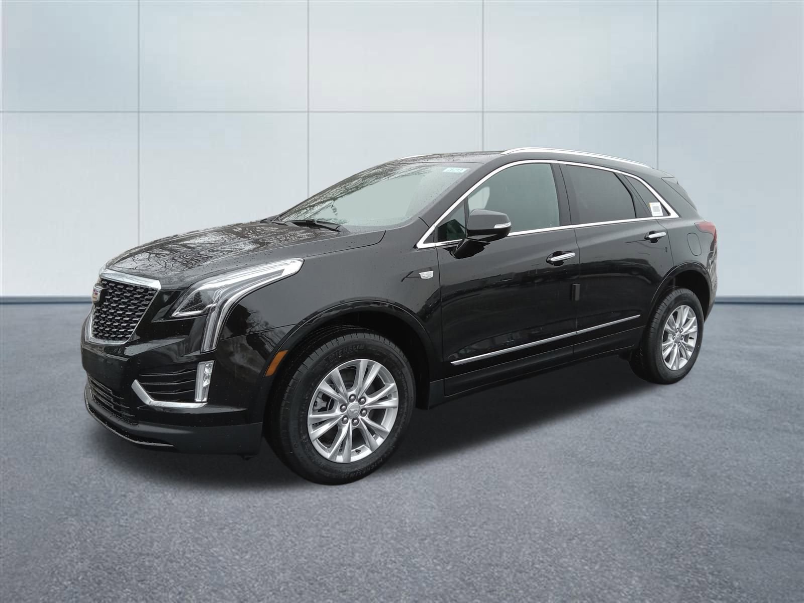 New 2026 Cadillac XT5 Luxury image 1