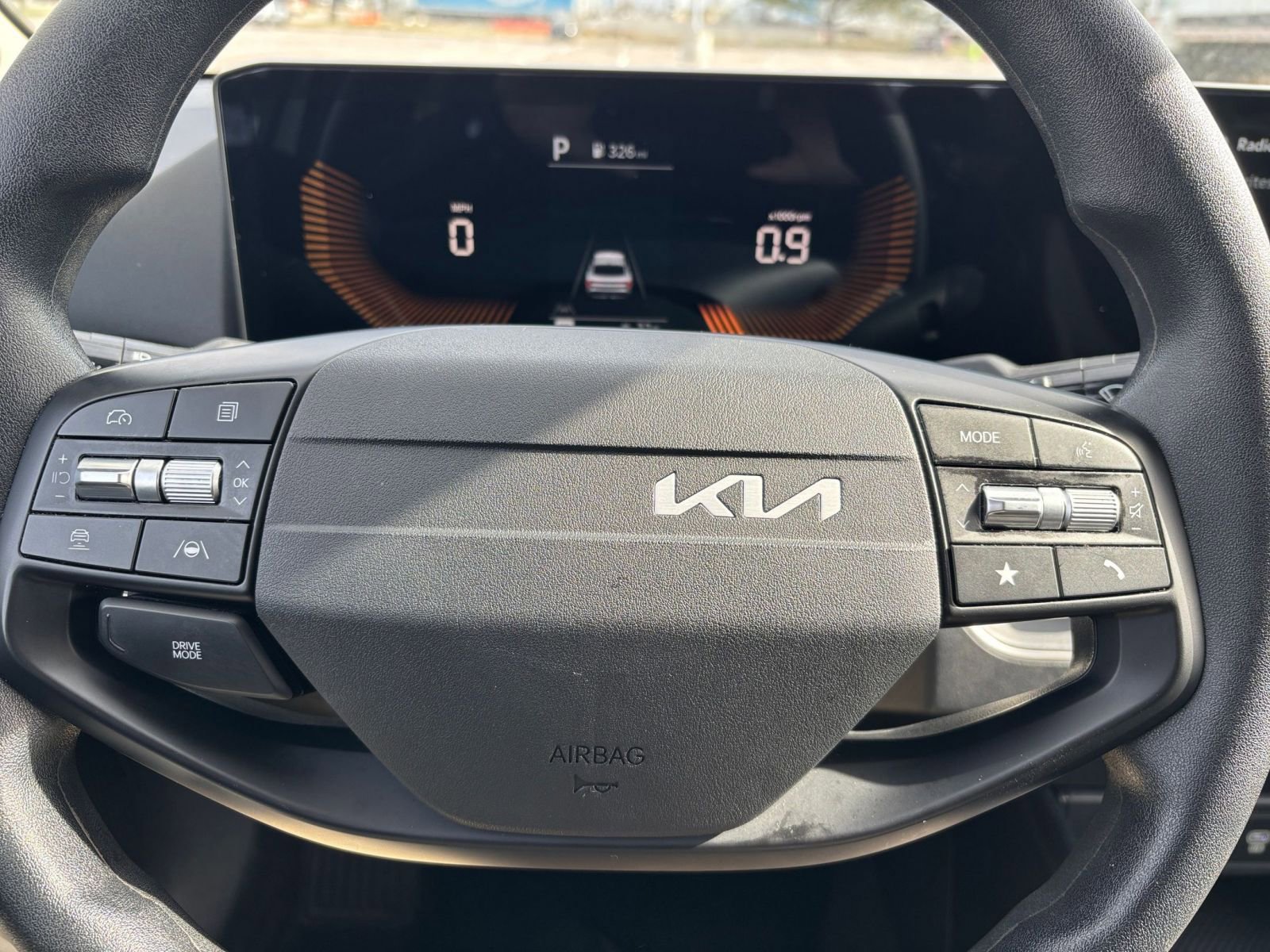 Used 2025 Kia K4 LXS image 27