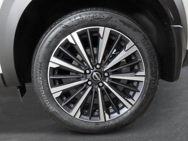 New 2026 Nissan Pathfinder Platinum w/ Cargo Package AWD/4WD image 10