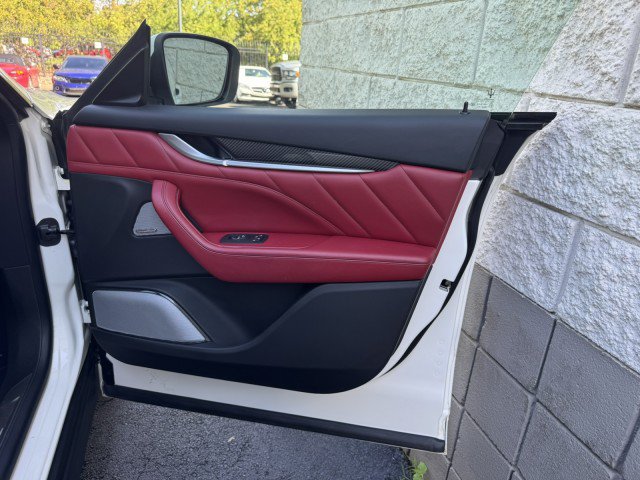 Used 2019 Maserati Levante GTS AWD/4WD image 41