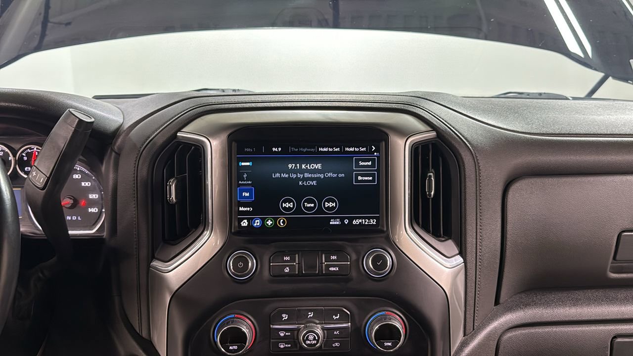 Used 2022 Chevrolet Silverado 1500 LT Trail Boss w/ Bed Protection Package image 10