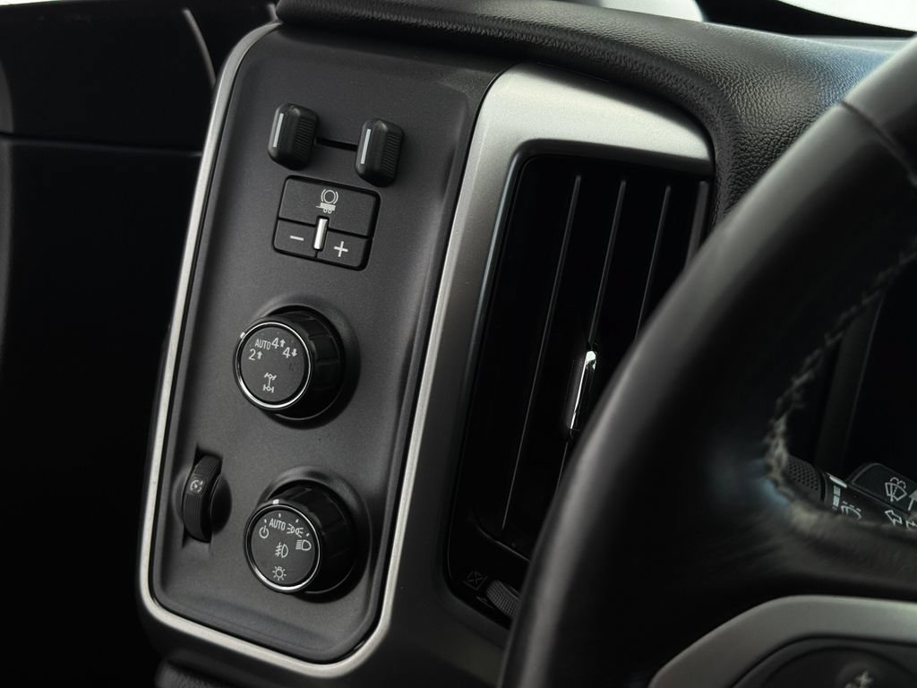 Used 2017 Chevrolet Silverado 1500 LT w/ All Star Edition AWD/4WD image 16