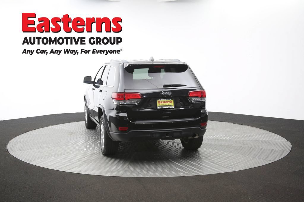Used 2021 Jeep Grand Cherokee Laredo AWD/4WD image 38