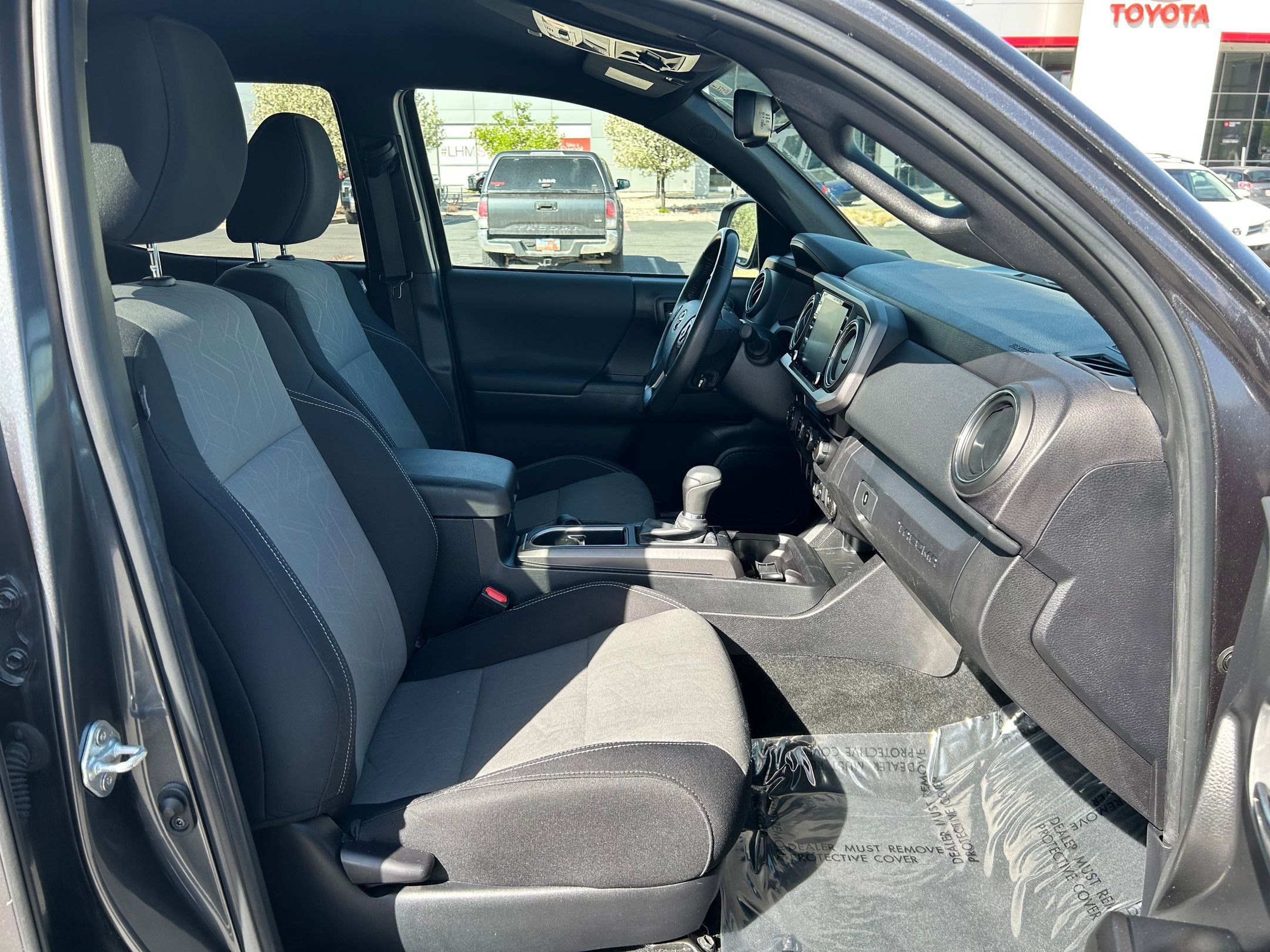 Certified 2023 Toyota Tacoma TRD Off-Road image 28