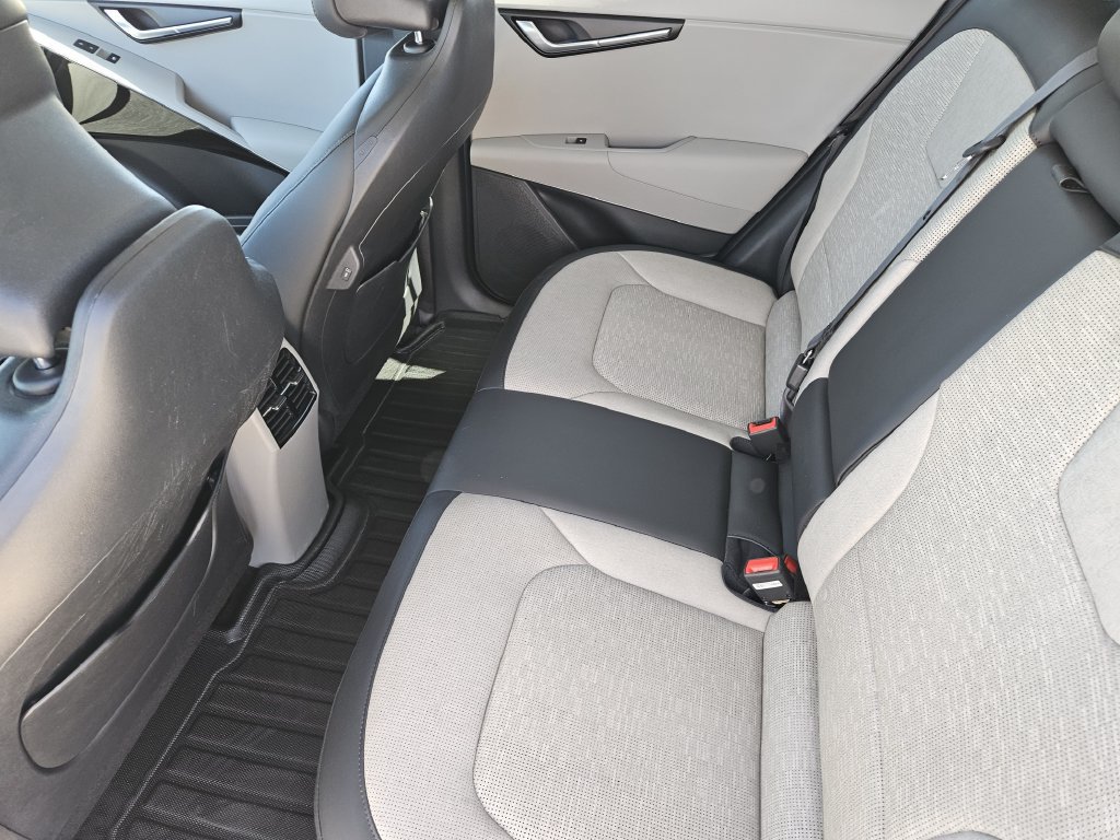 Certified 2024 Kia Niro Wave FWD image 29