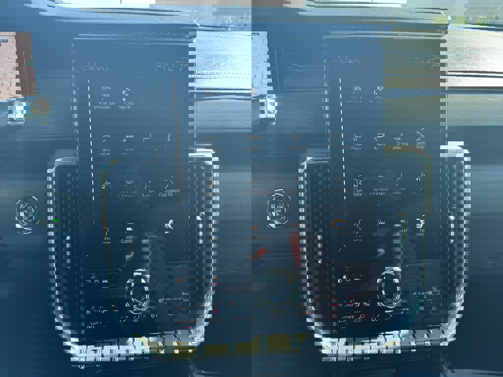 Used 2025 GMC Acadia Elevation image 26