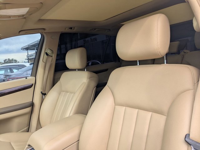 Used 2010 Mercedes-Benz R 350 4MATIC image 22