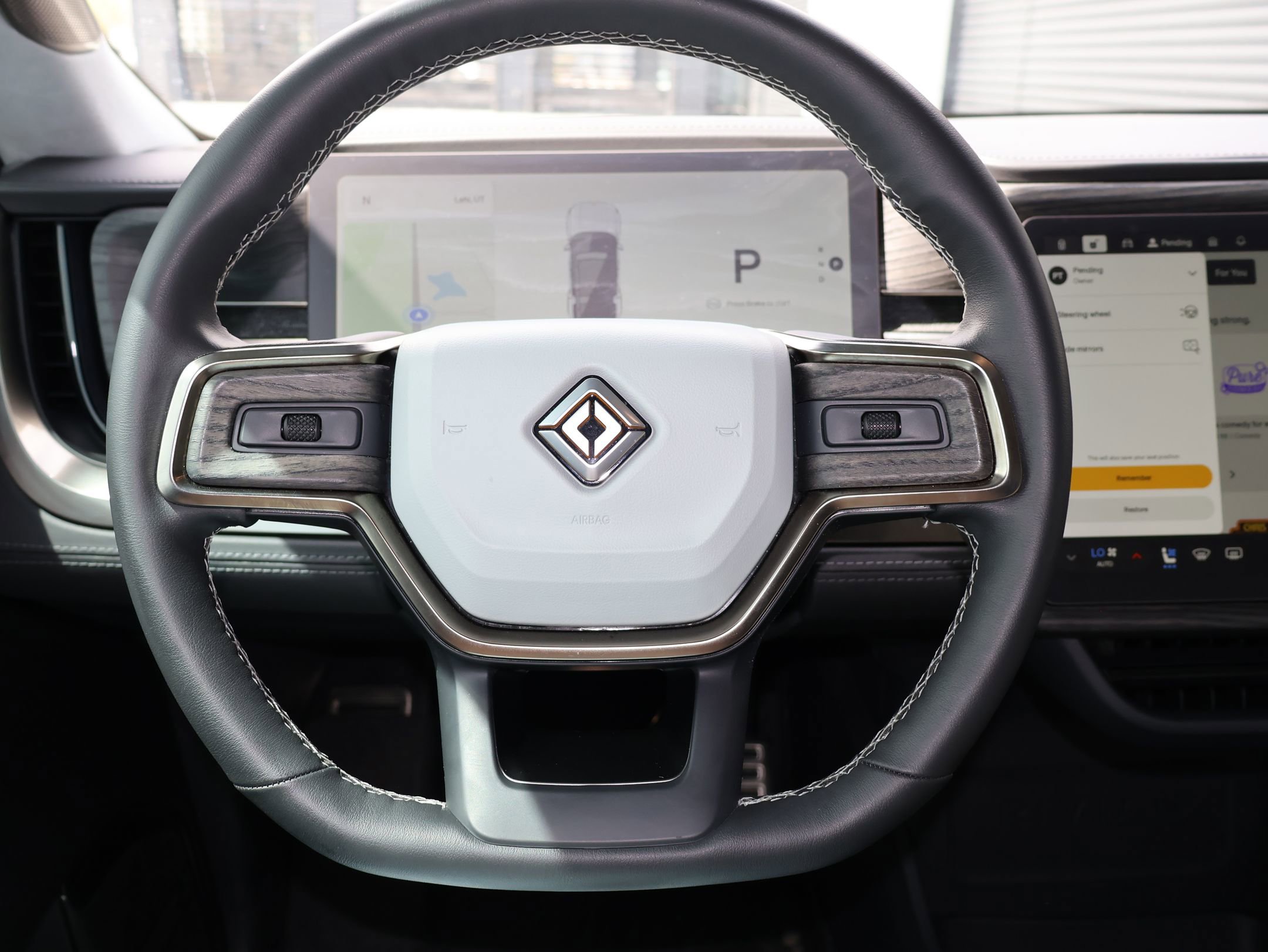 Used 2023 Rivian R1S Launch Edition AWD/4WD image 13