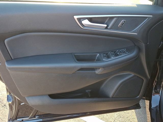 Used 2024 Ford Edge SEL w/ Convenience Package image 8