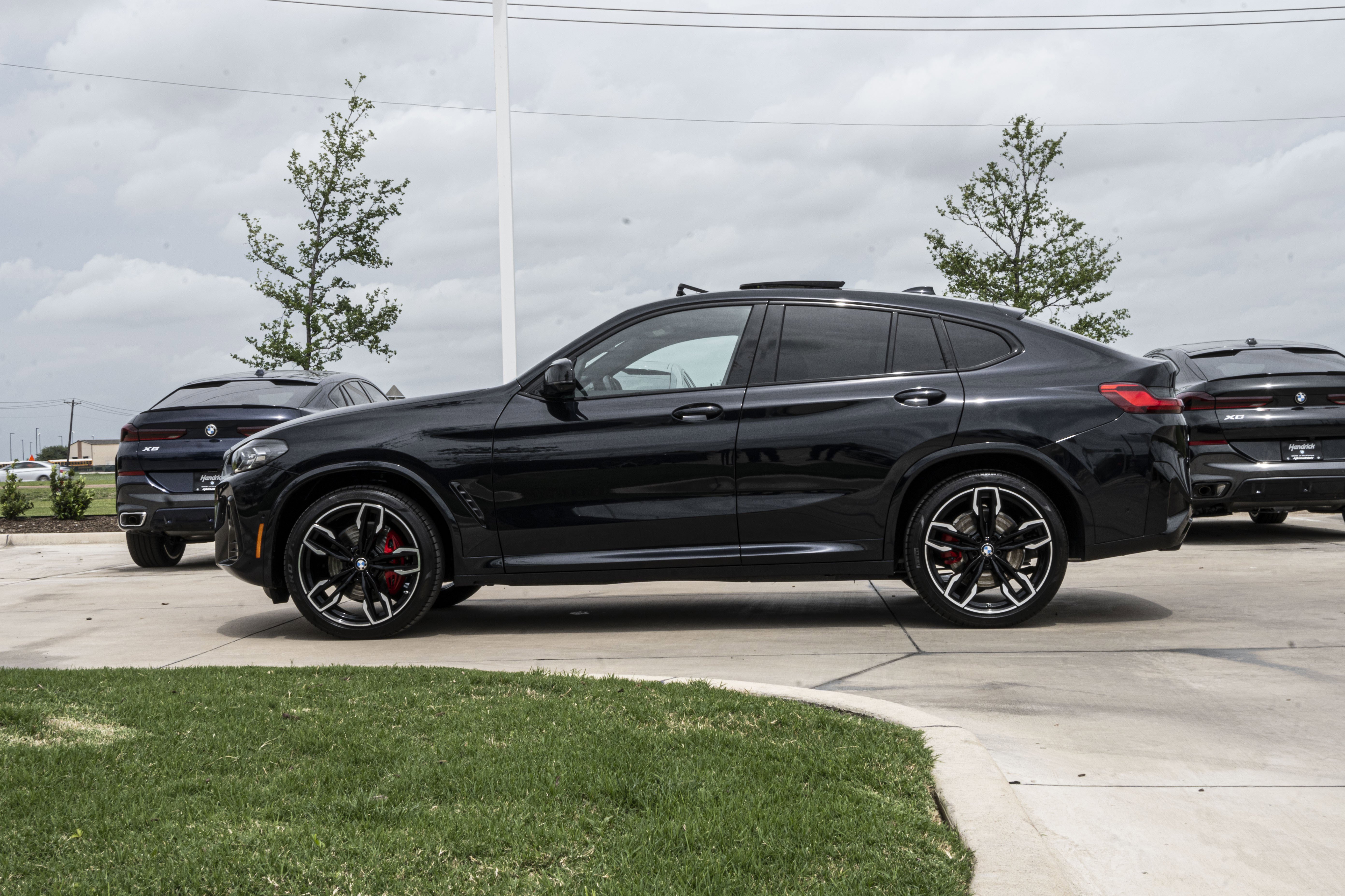 Certified 2024 BMW X4 M40i w/ Premium Package image 6