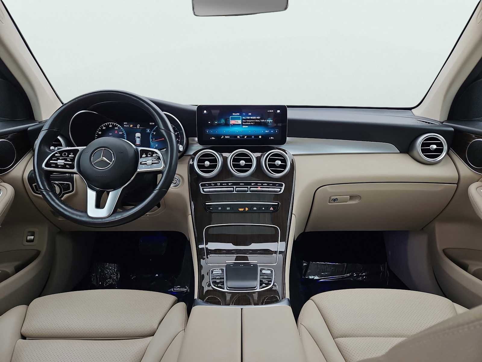 Used 2021 Mercedes-Benz GLC 300 4MATIC image 11