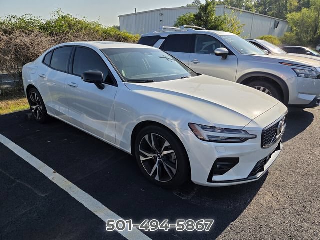 Used 2023 Volvo S60 B5 Plus AWD/4WD image 3