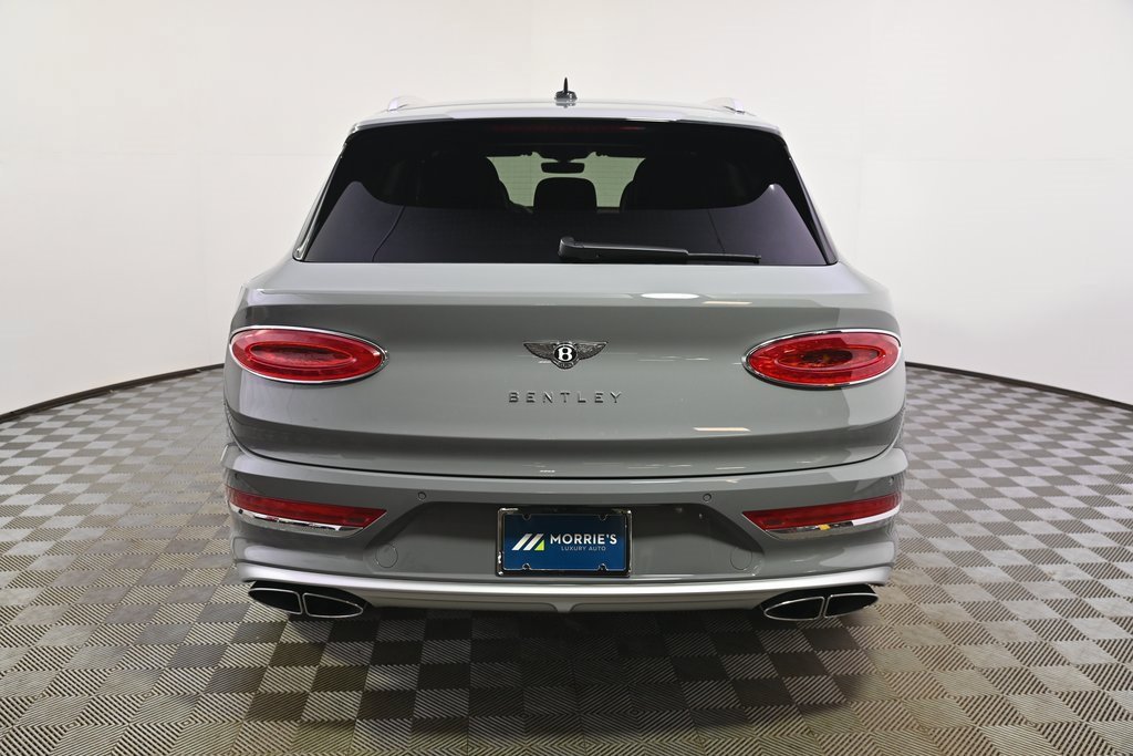 Used 2024 Bentley Bentayga Extended Wheelbase image 5