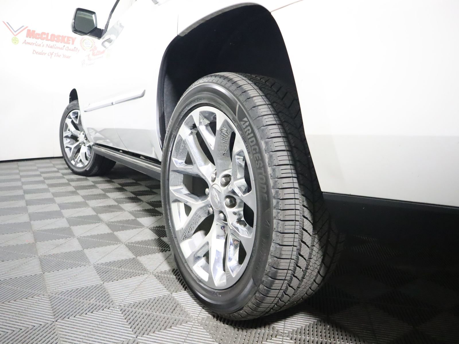Used 2016 Cadillac Escalade Platinum AWD/4WD image 8