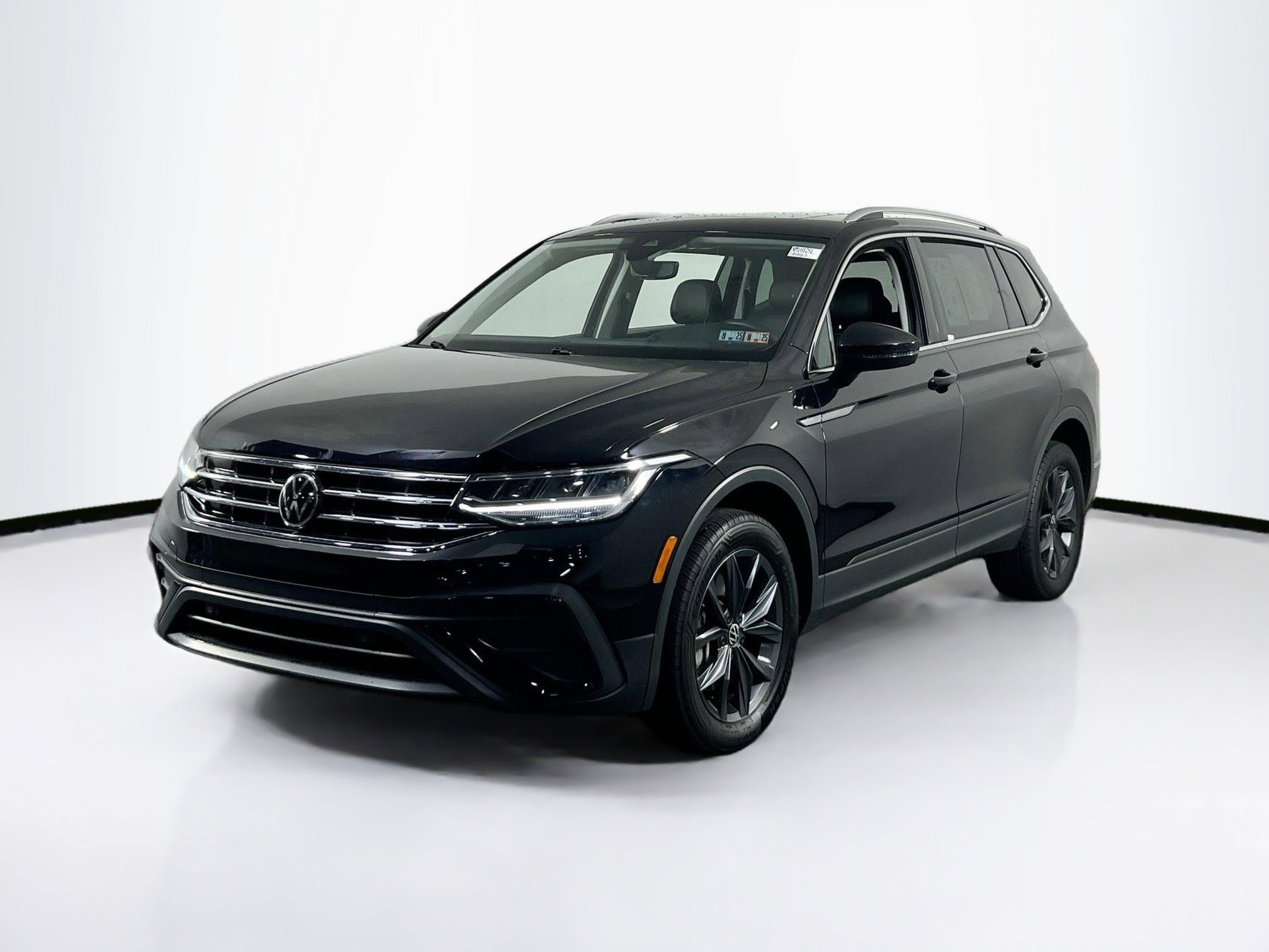 Used 2022 Volkswagen Tiguan SE