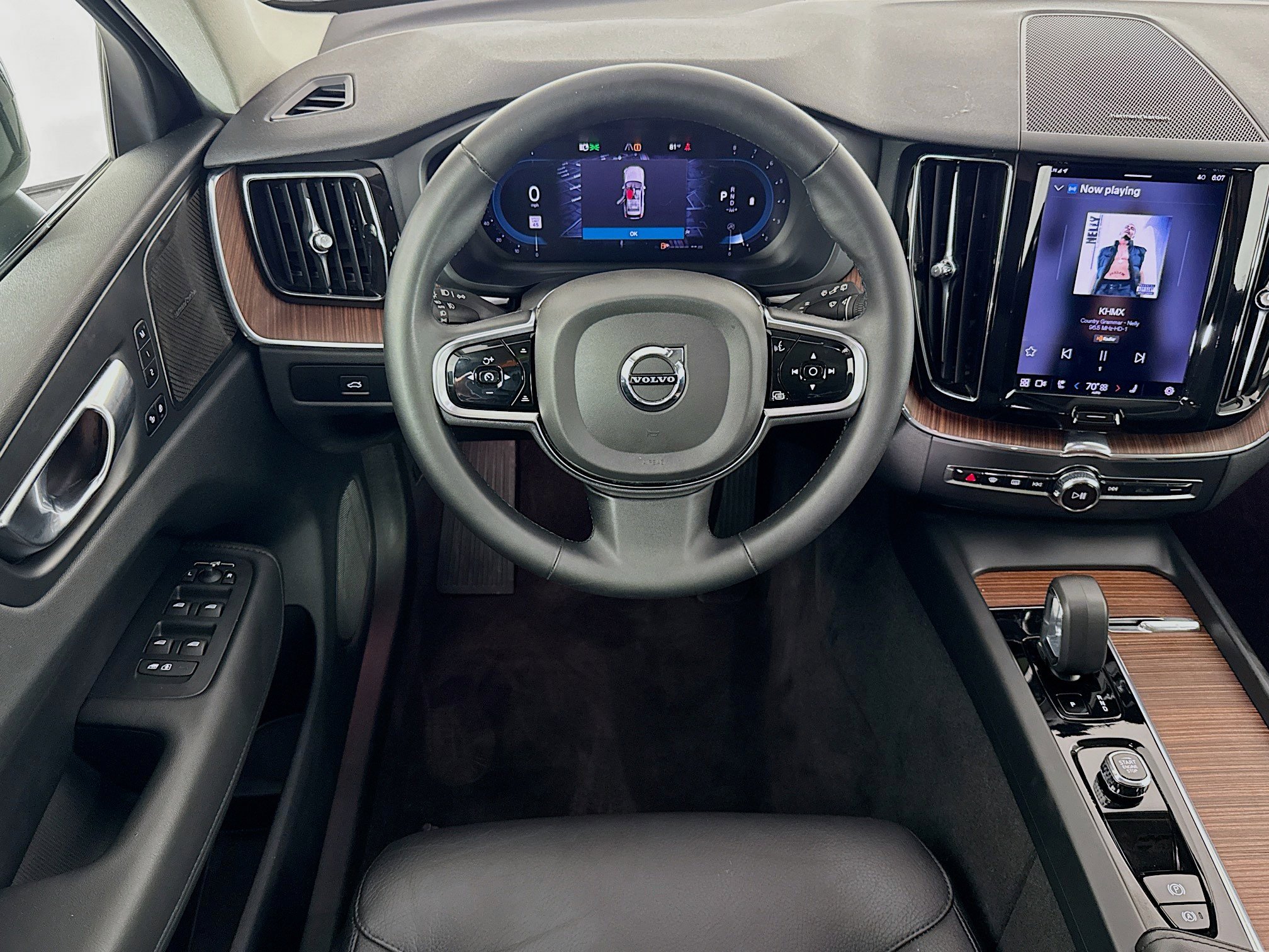 Used 2023 Volvo XC60 B5 Plus w/ Climate Package image 16