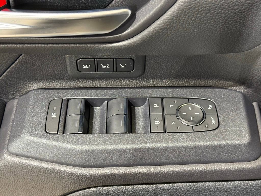 New 2025 Toyota Land Cruiser image 16