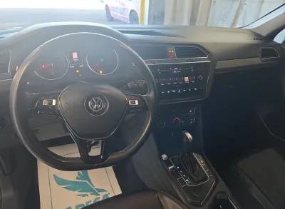 Used 2021 Volkswagen Tiguan SE FWD image 5