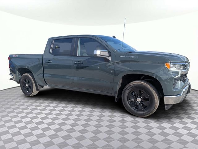 Used 2025 Chevrolet Silverado 1500 LT image 2
