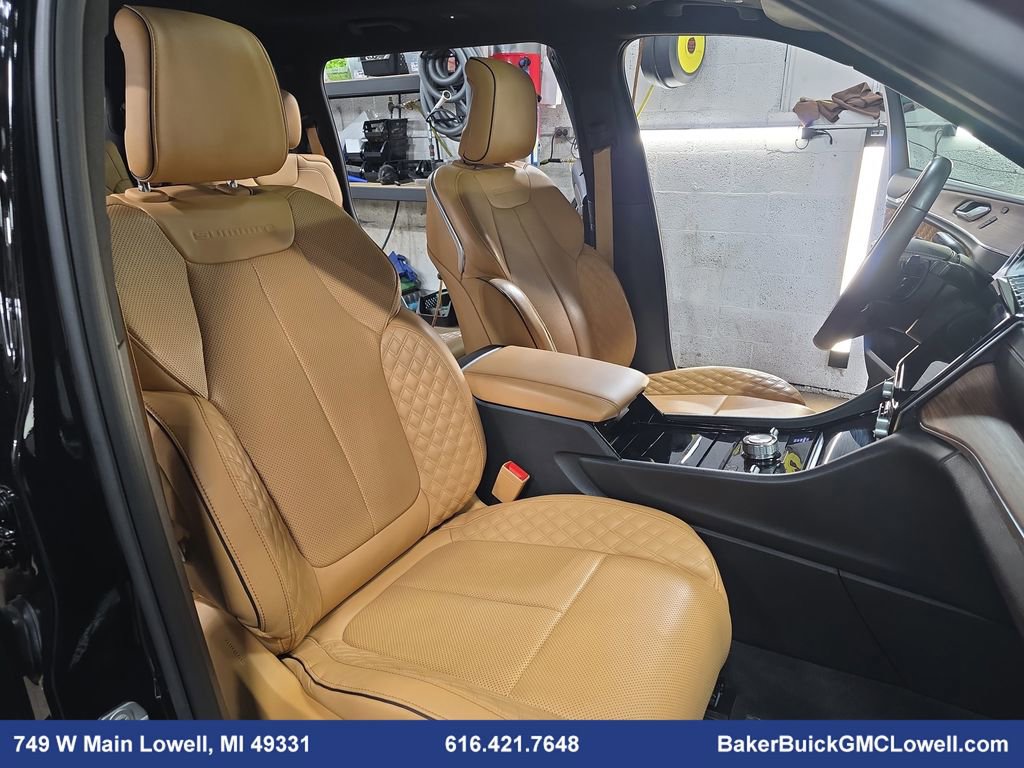 Used 2022 Jeep Grand Cherokee L Summit w/ Advanced Protech Group IV image 10