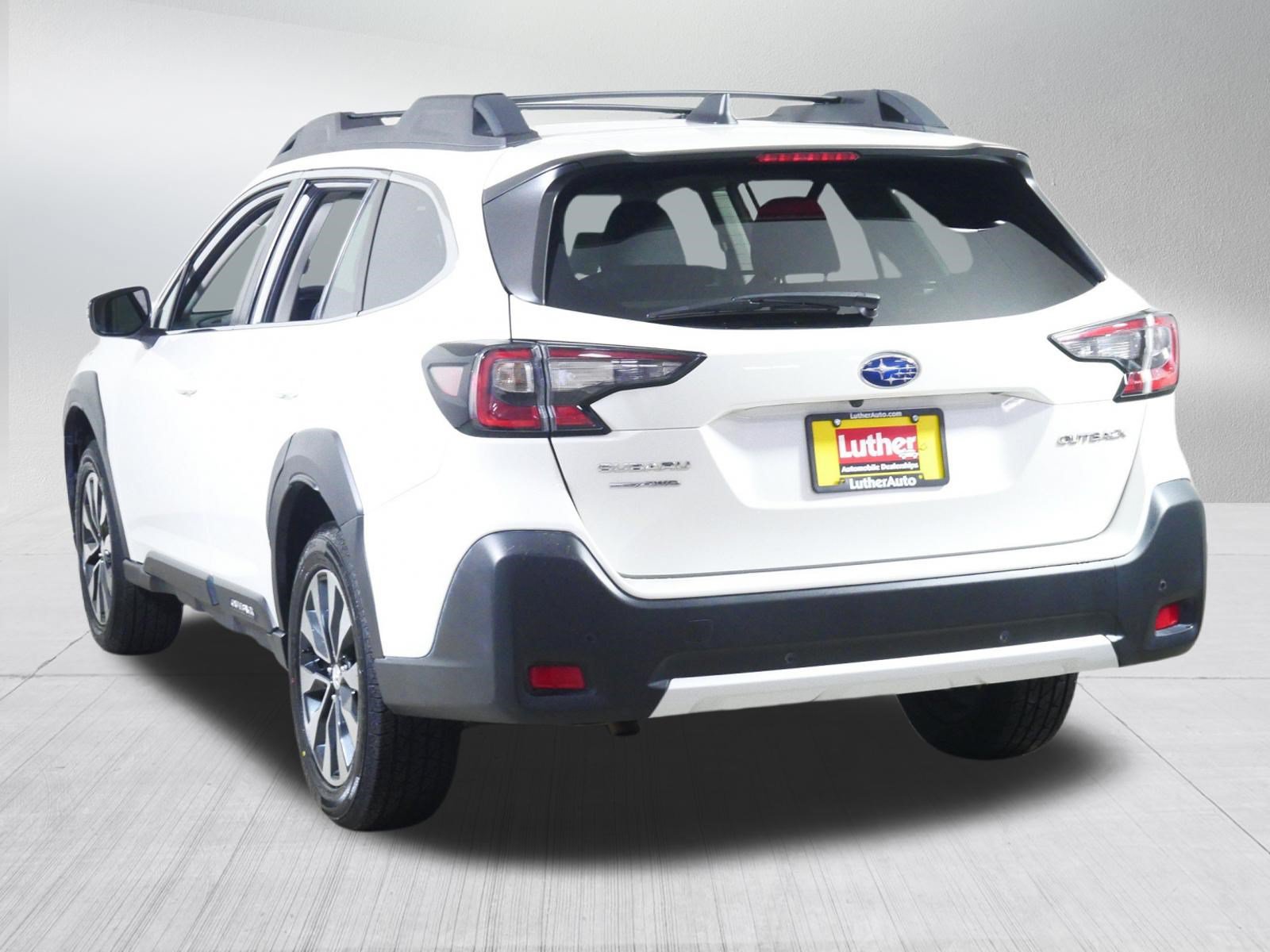 Used 2024 Subaru Outback Limited AWD/4WD image 5