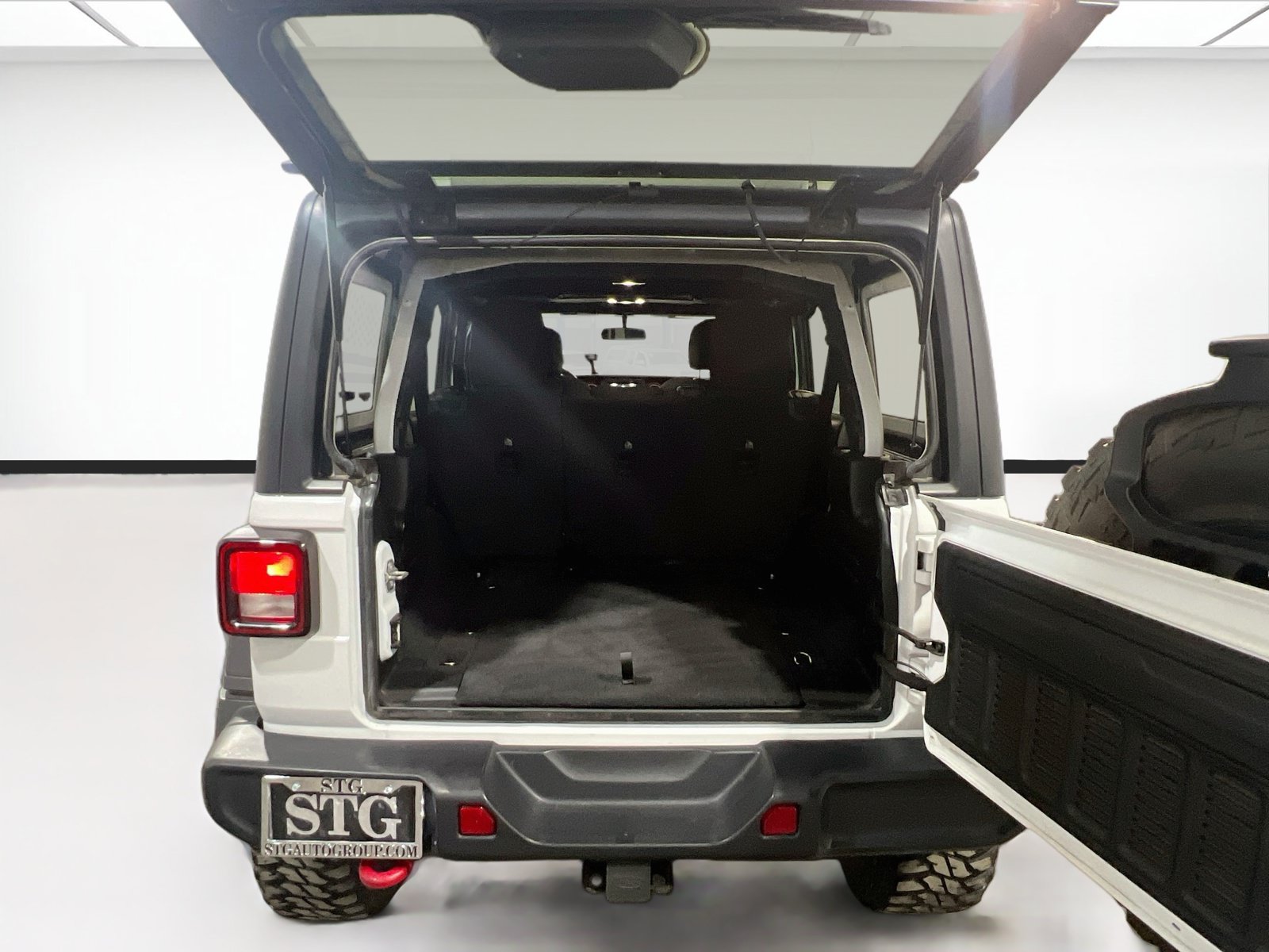 Used 2020 Jeep Wrangler Unlimited Rubicon AWD/4WD image 18