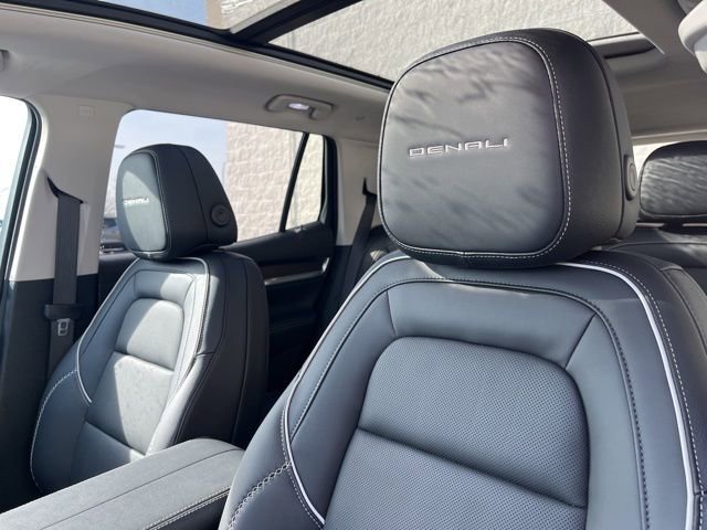 Used 2026 GMC Terrain Denali image 12