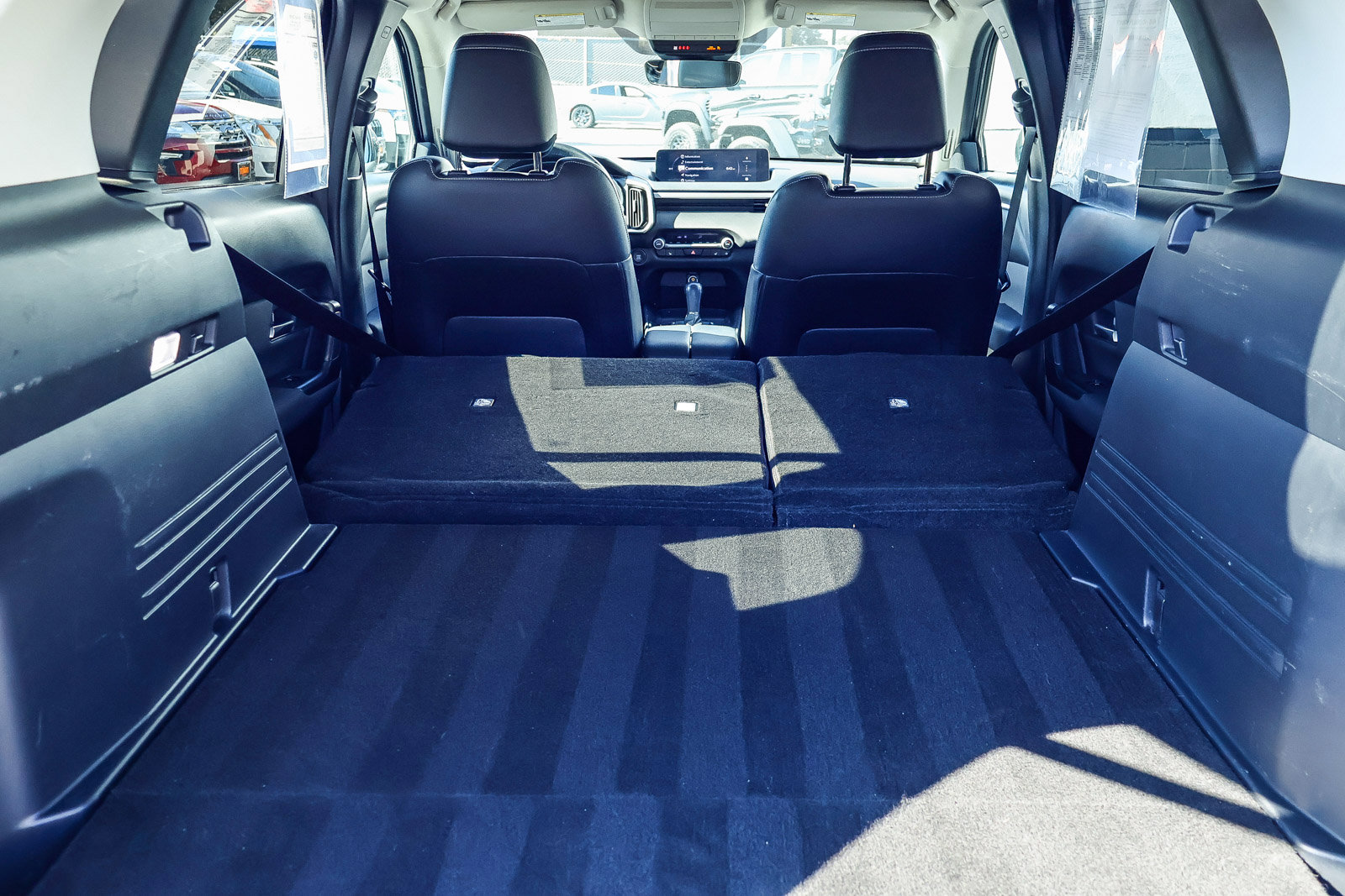 Used 2025 MAZDA CX-50 AWD 2.5 S w/ Preferred Package image 16