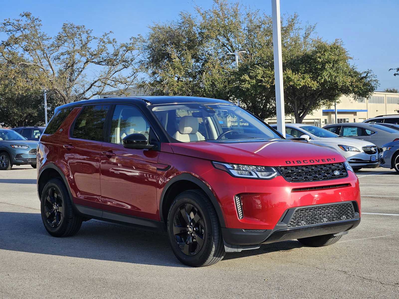 Used 2020 Land Rover Discovery Sport S image 3