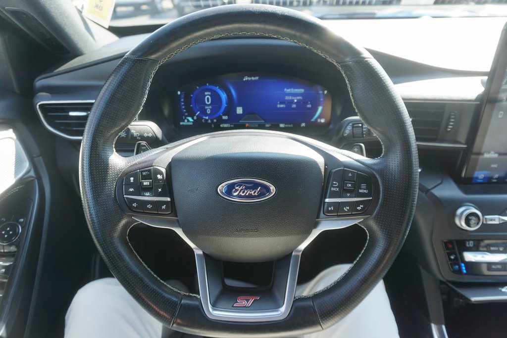 Used 2020 Ford Explorer ST w/ Premium Technology Package image 3