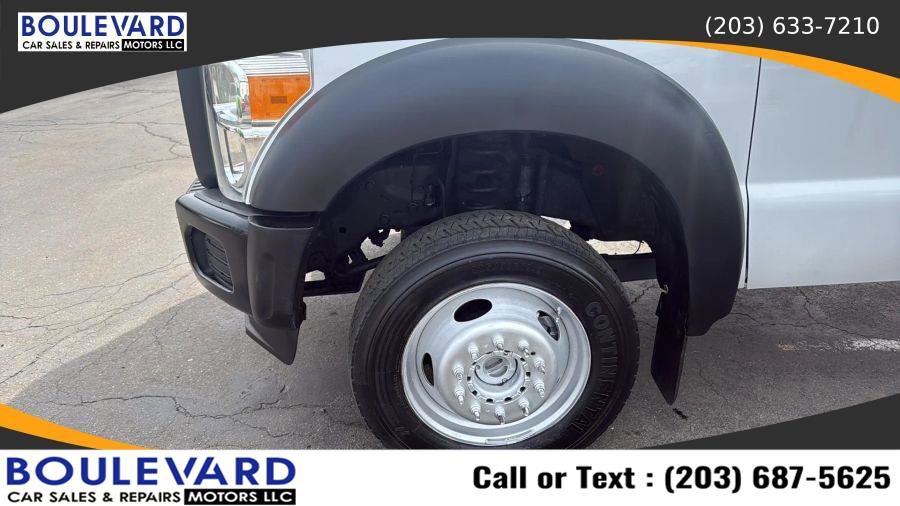 Used 2015 Ford F550 4x4 Regular Cab Super Duty image 10