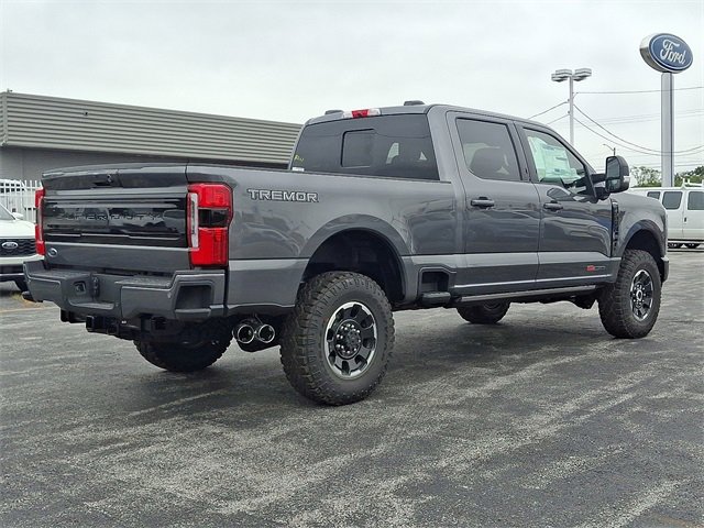 New 2026 Ford F250 Platinum image 4
