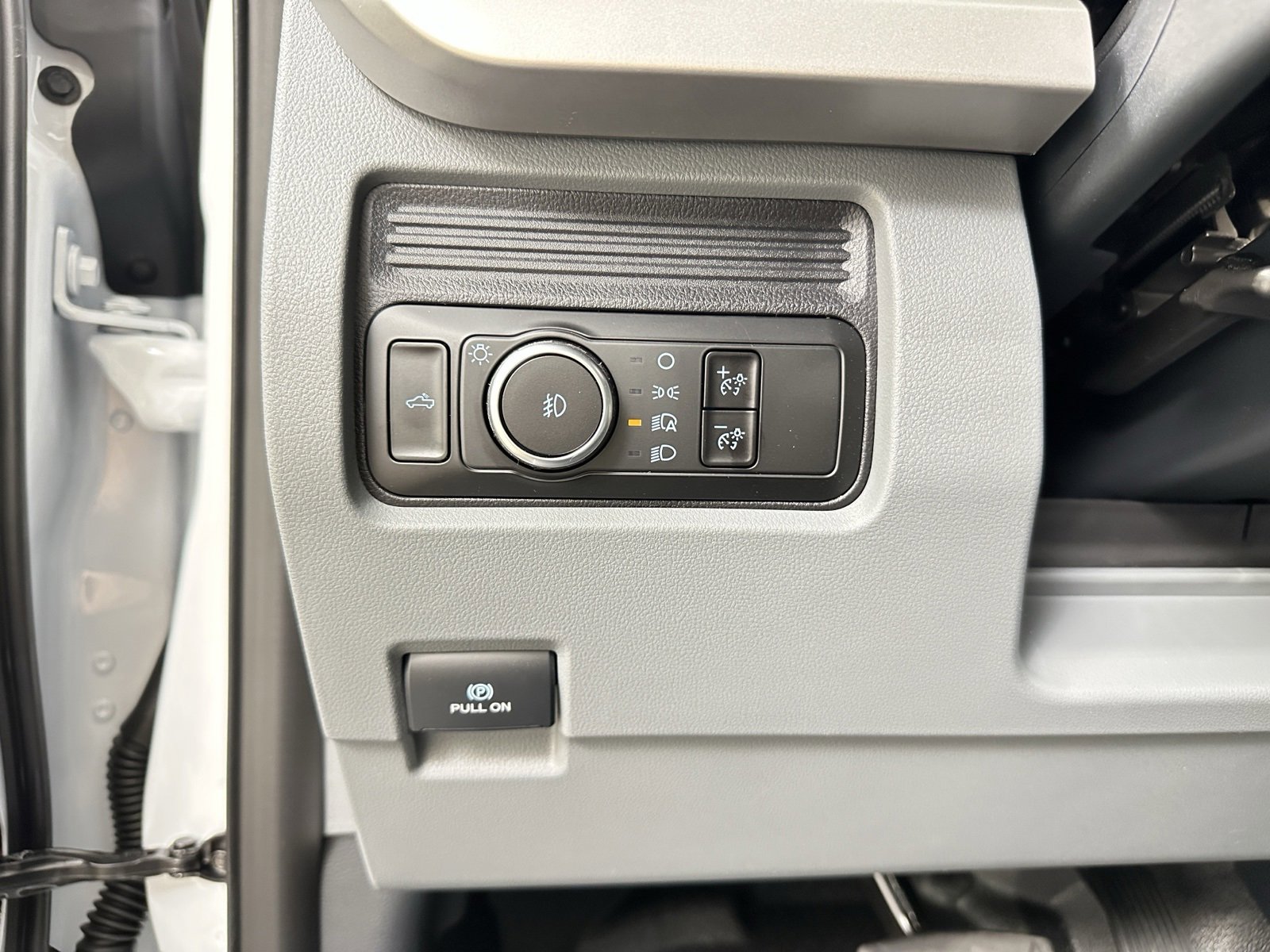 New 2025 Ford F350 XL w/ XL Chrome Package image 12