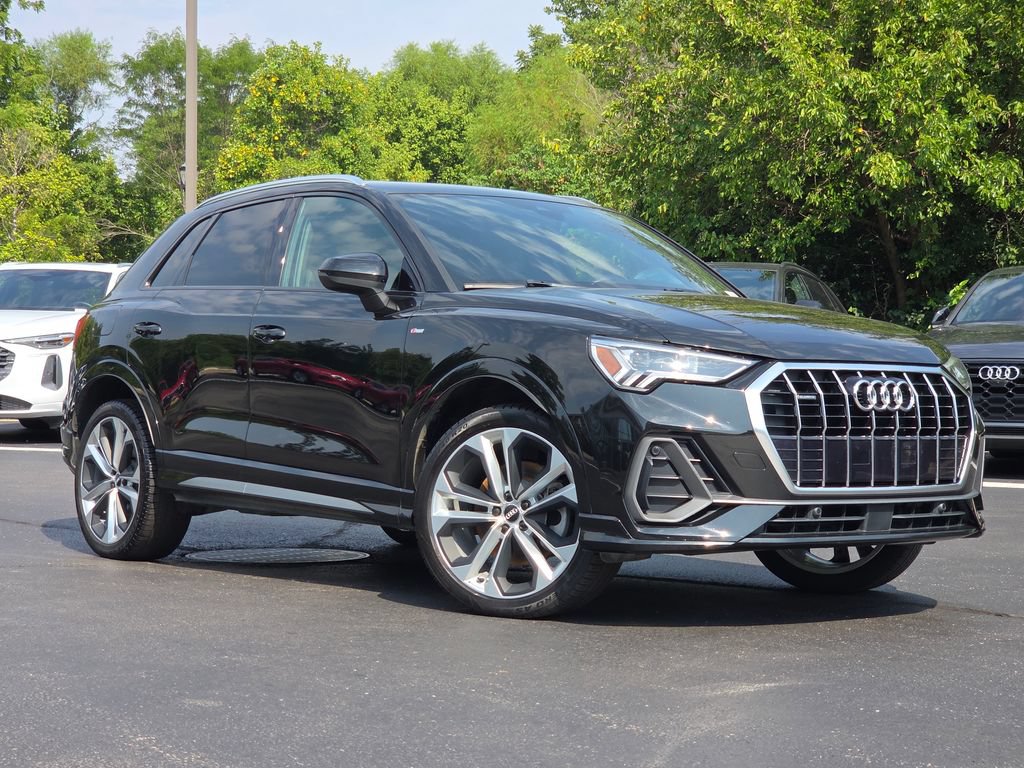 Used 2020 Audi Q3 2.0T Premium Plus AWD/4WD image 1